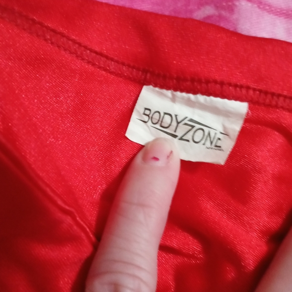 Red Body Zone Dancer Twist Top - One Size Fits All - Picture 4 of 4